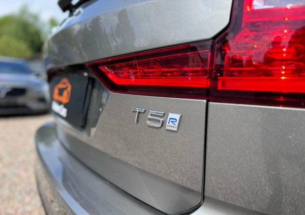 Volvo V60 cena 108900 przebieg: 177000, rok produkcji 2019 z Młynary małe 631